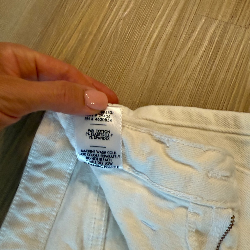 JUST BLACK DENIM: High rise, flared crop ivory denim pant, size 24 - Picture 10 of 14